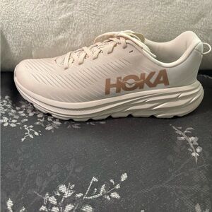 Hoka One One Cream Athletic Shoes with Cushioned Midsole